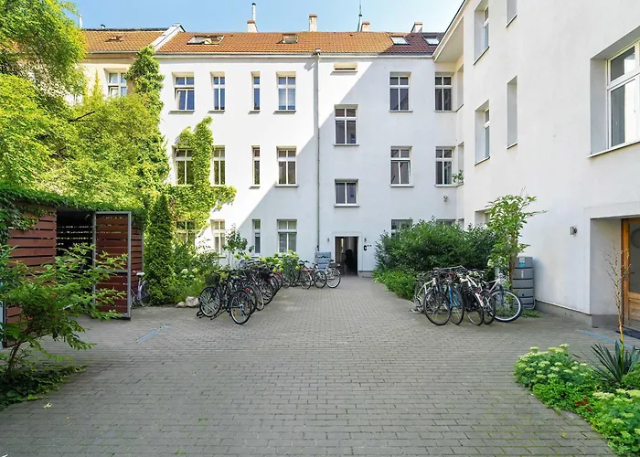 Modern Near Mtp By Renters Poznań