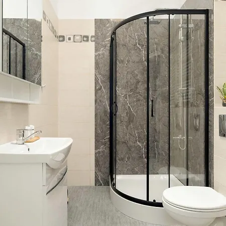 Lägenhet Modern Near Mtp By Renters *