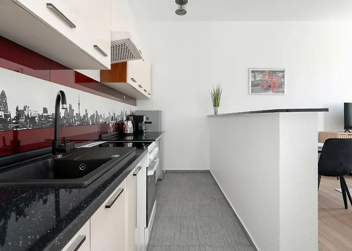 Modern Near Mtp By Renters Daire Poznan